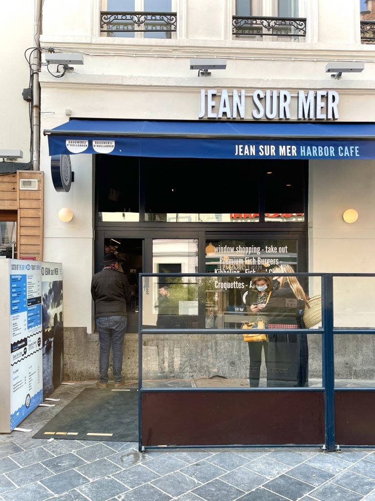A funky taste test of a Belgian classic! Where to buy a good shrimp croquette in Antwerp? Let's find out!