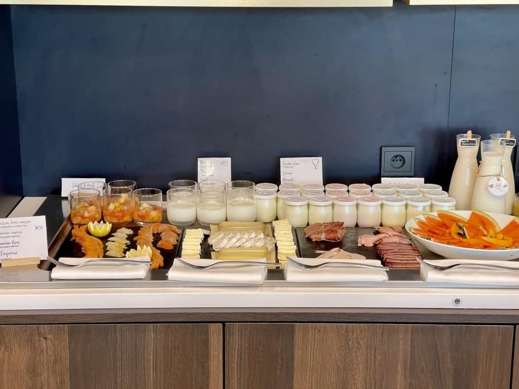 We read raving reviews about the MGallery Hotel & Spa Sainte Barbe Le Conquet and its restaurant, but do we agree? Yes and no.