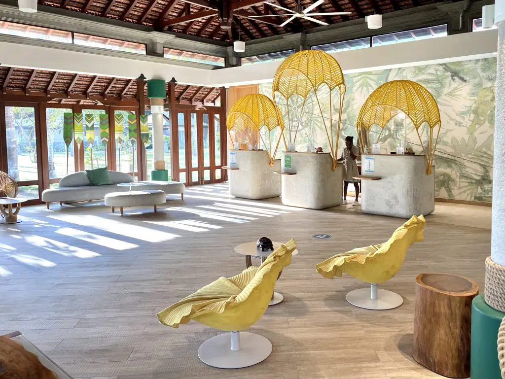 Club Med Seychelles, a 5 star exclusive collection resort? Unfortunately not, 4 stars at best. And here is why.