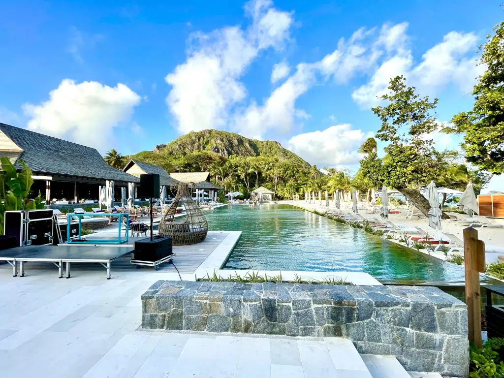 Club Med Seychelles, a 5 star exclusive collection resort? Unfortunately not, 4 stars at best. And here is why.