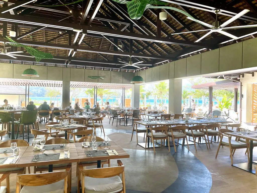 Club Med Seychelles, a 5 star exclusive collection resort? Unfortunately not, 4 stars at best. And here is why.