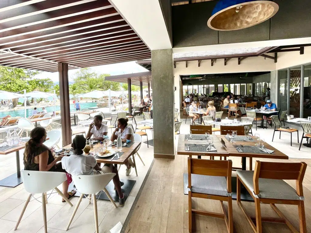 Club Med Seychelles, a 5 star exclusive collection resort? Unfortunately not, 4 stars at best. And here is why.