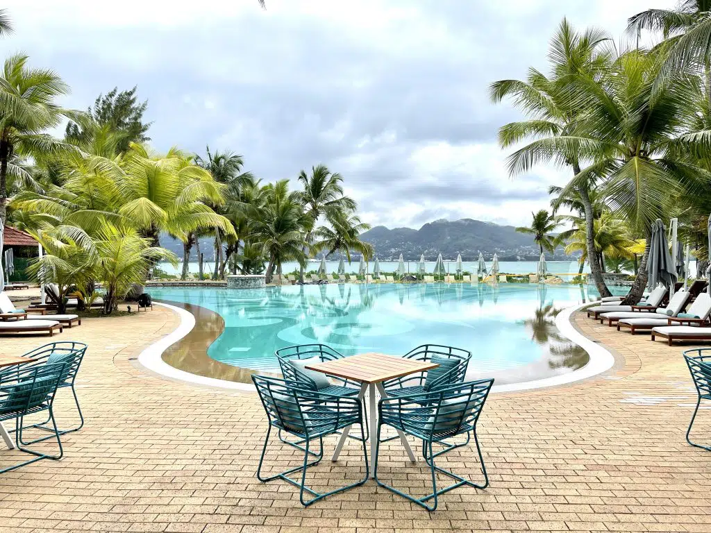 Club Med Seychelles, a 5 star exclusive collection resort? Unfortunately not, 4 stars at best. And here is why.