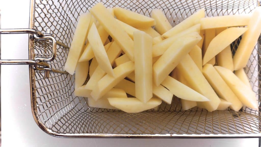 The secret behind how to make fries: best Belgian fries recipe! How to make this classic Belgian? Everything you want to know about Belgian fries!