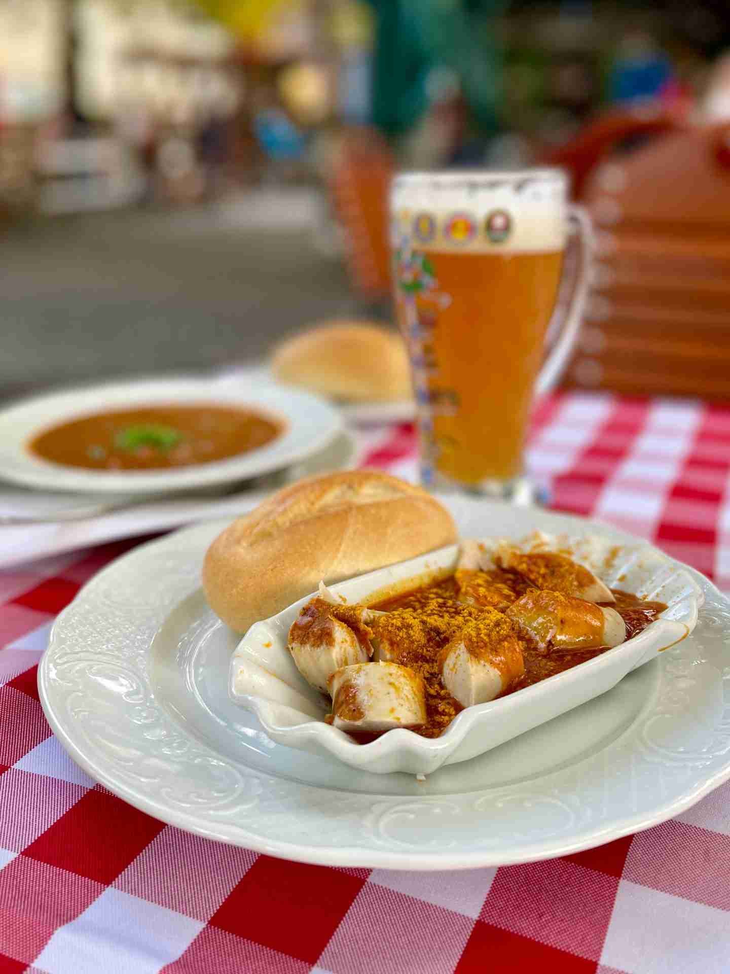 Ever heard of Currywurst, Leberkäse, Sauerbraten or Quarkbällchen? Here are our 10 most delicious favorites when it comes to German food!