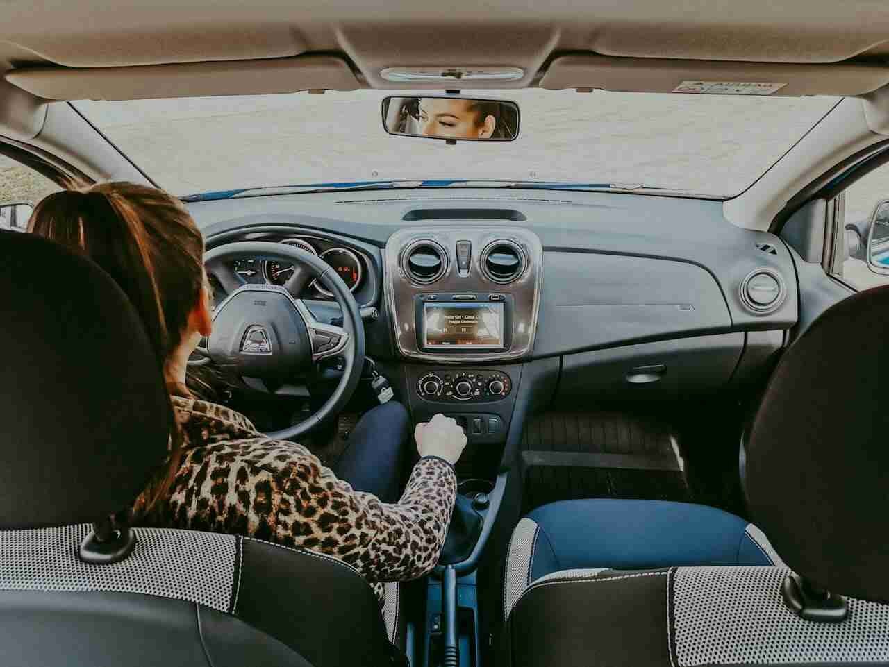 Dubai car rental tips