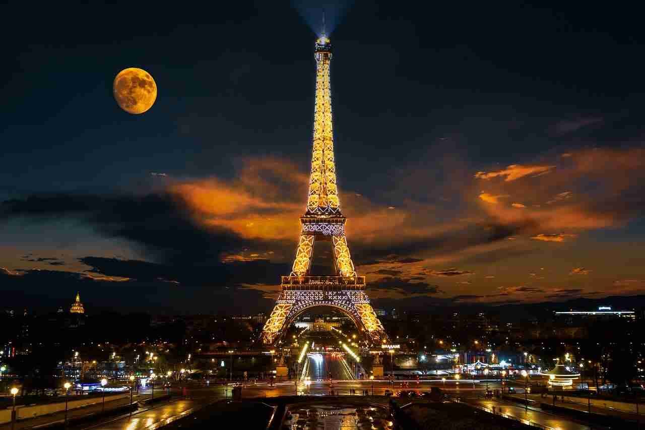 Paris Dinner Cruises